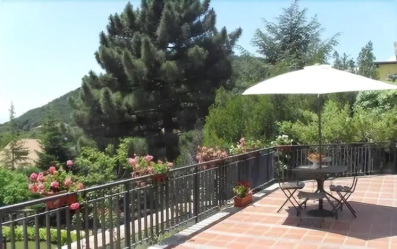 Bed and Breakfast Etna Hut Nicolosi 3*,